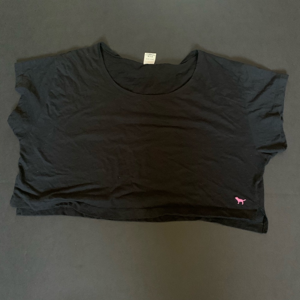 VS CROP TEE